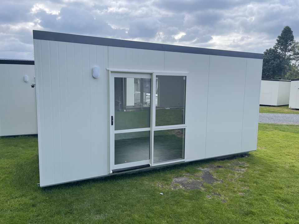 5.4M x 2.4M Cabin